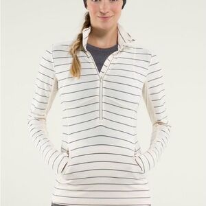 Lululemon Star Runner Pullover
Slalom Stripe Angel Wing / Angel Wing